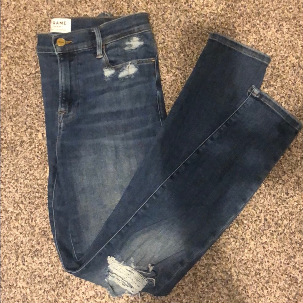 Frame “Le High Skinny” Jeans